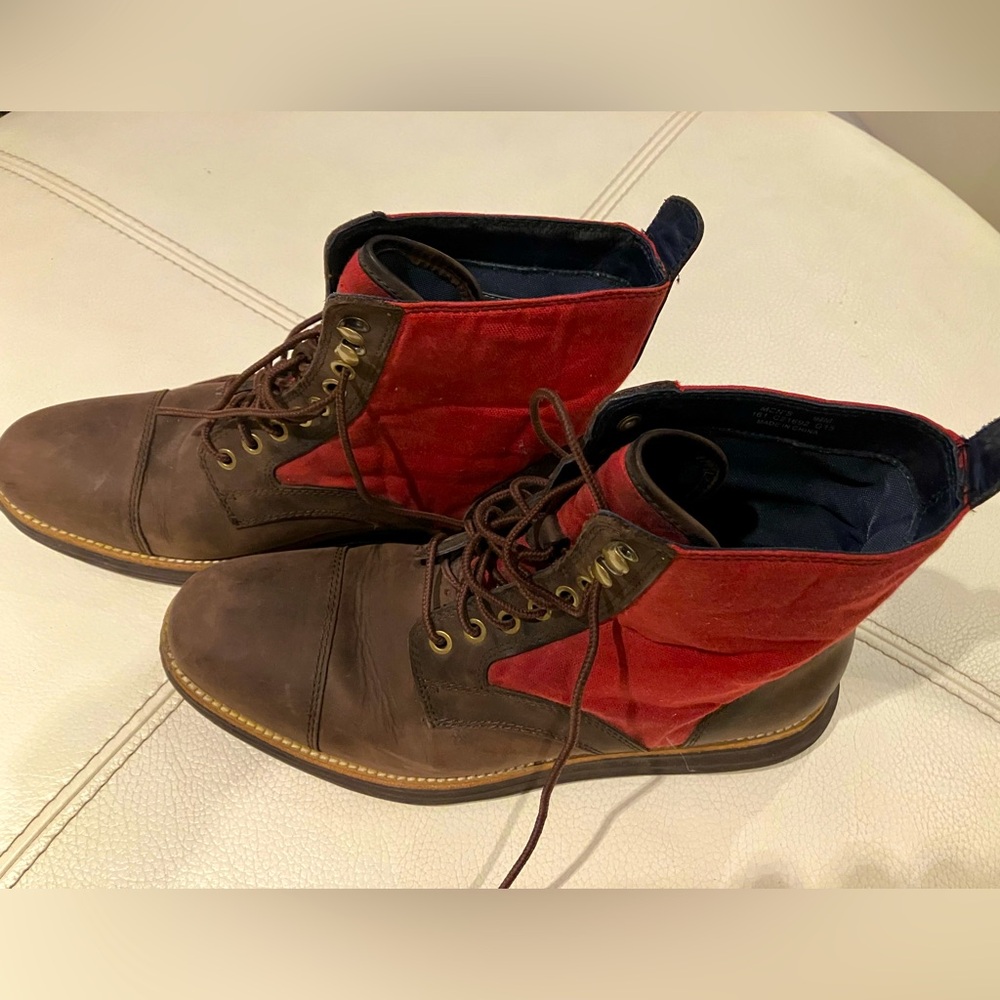 Cole Haan men’s waterproof boots size 9.5